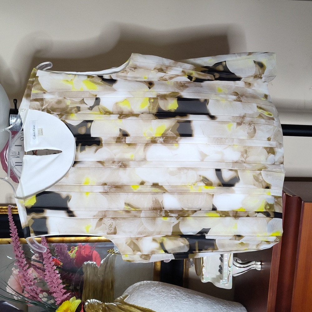 Calvin Klein Blouse Top Sleeveless Floral Size PXL
